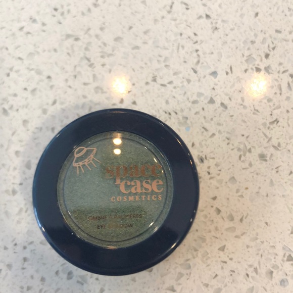 🌹BUNDLE & SAVE 🌹 Space Case Shadow Single - Picture 3 of 4